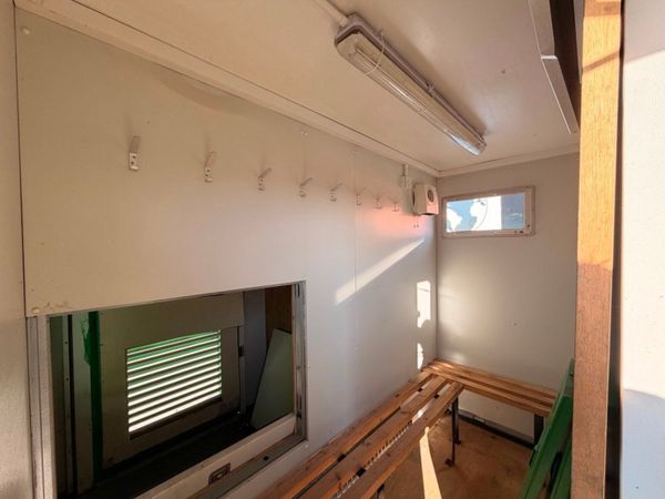 25 x 9 welfare unit , canteen , office  toilet...N 387104994