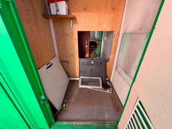 25 x 9 welfare unit , canteen , office  toilet...N 387105001