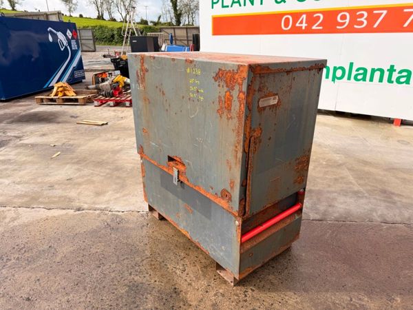 ARMORGARD lock box , tool store , job box ....1238 387118066
