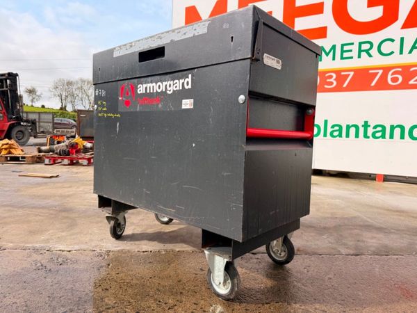ARMORGARD Lock box tool store job box ....781 387118082