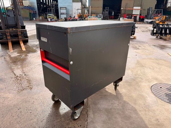 ARMORGARD Lock box tool store job box ....781 387118085