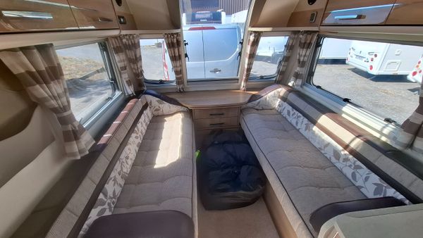 Bailey Unicorn Barcelona Fixed Bed Caravan 387124603