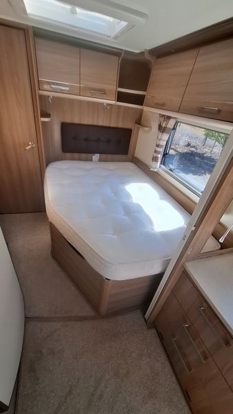 Bailey Unicorn Barcelona Fixed Bed Caravan 387124606