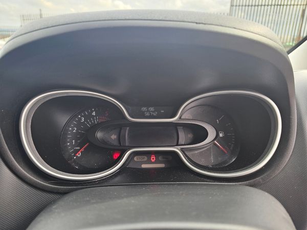 RENAULT TRAFIC HIGH ROOF // NEW DOE 387282714