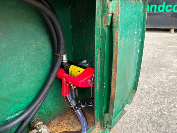 2500lts DIESEL STORAGE / DELIVERY TANK.......465d 387238706