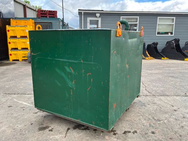 2500lts DIESEL STORAGE / DELIVERY TANK.......465d 387238716