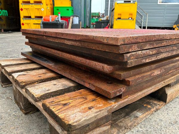 1000mt x 800mm x 20mm ROAD PLATES..........3748. 387350810