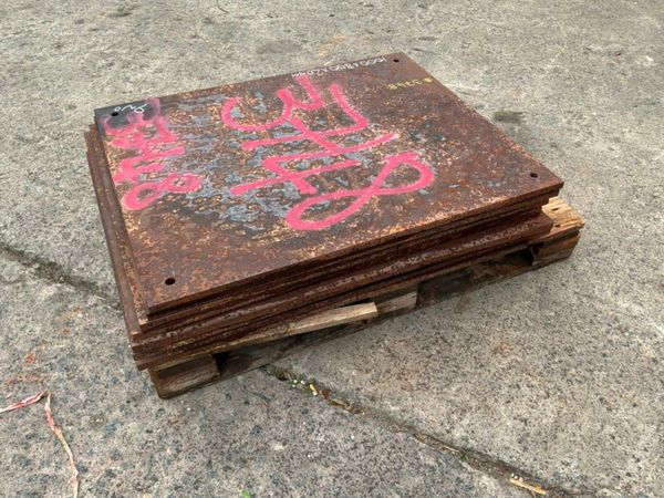 1000mt x 800mm x 20mm ROAD PLATES..........3748. 387350815