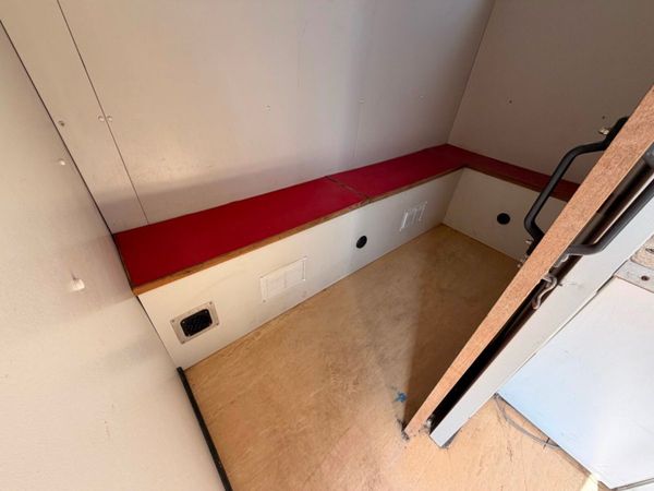 25 X 9 welfare cabin , toilet , canteen , generato 387356044