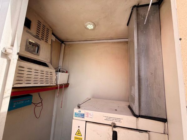 25 X 9 welfare cabin , toilet , canteen , generato 387356051