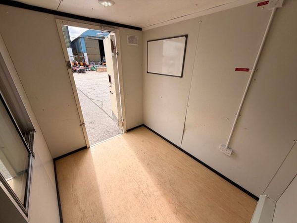 25 X 9 welfare cabin , toilet , canteen , generato 387356034
