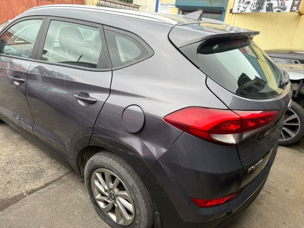 2017 Hyundai Tucson 1.7 Diesel For Breaking! 387367272