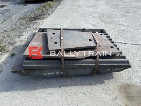 Sandvik QJ340 Jaw Plates & Cheek Plates 387331159