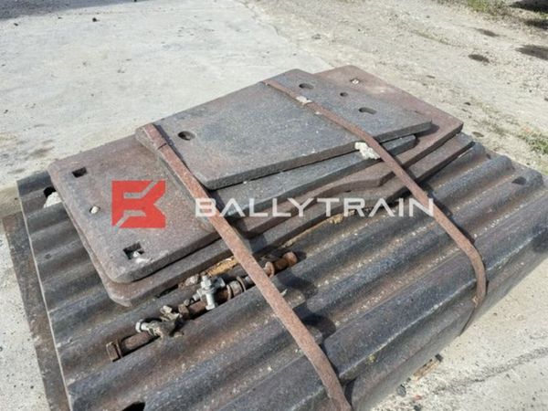 Sandvik QJ340 Jaw Plates & Cheek Plates 387331164