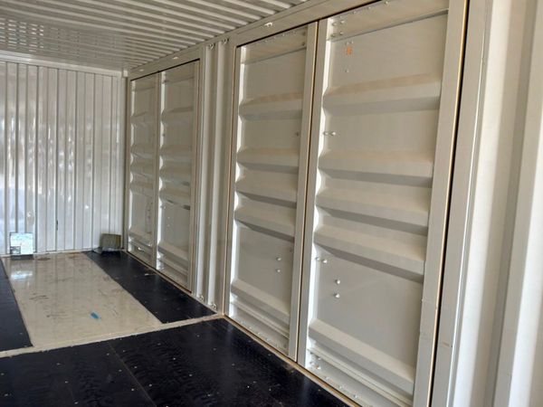 NEW  40ft 4 DOOR SHIPPING CONTAINER...4181. 387440309