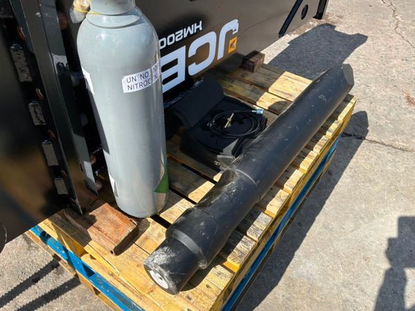 UNUSED JCB HM200t HAMMER.....90mm PINS.....2572. 387563933