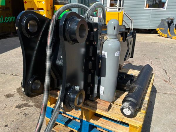 UNUSED JCB HM200t HAMMER.....90mm PINS.....2572. 387564051