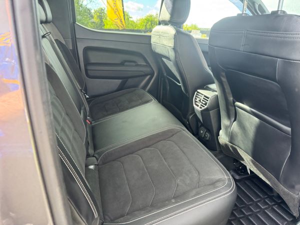 2024 Volkswagen Amarok Black Ed***** 387593443