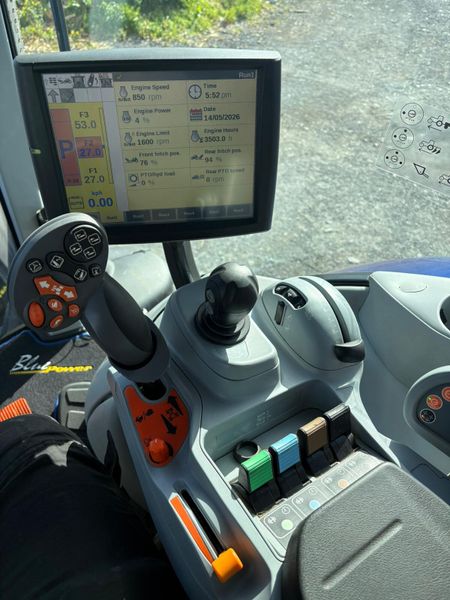 2024 New Holland T7.225 Bluepower 387646425