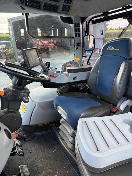 2024 New Holland T7.225 Bluepower 387646435