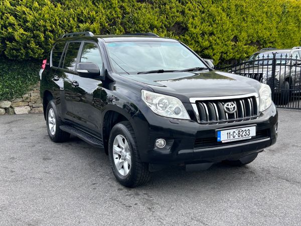 2011 Toyota Land Cruiser Crew Cab 5 seats 387676979