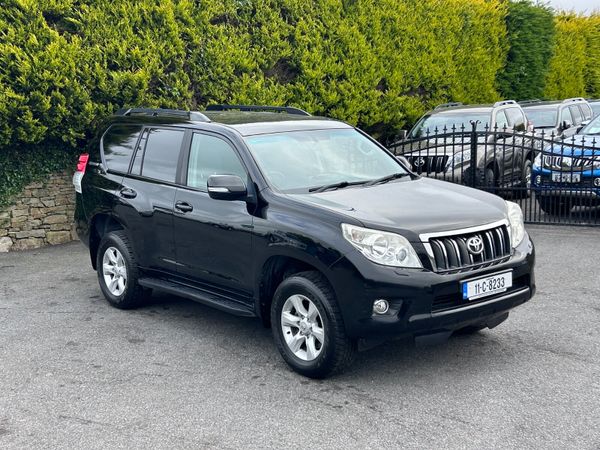 2011 Toyota Land Cruiser Crew Cab 5 seats 387676990