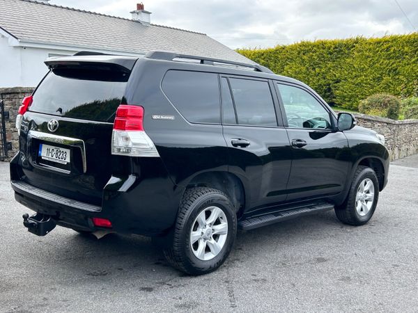 2011 Toyota Land Cruiser Crew Cab 5 seats 387677012
