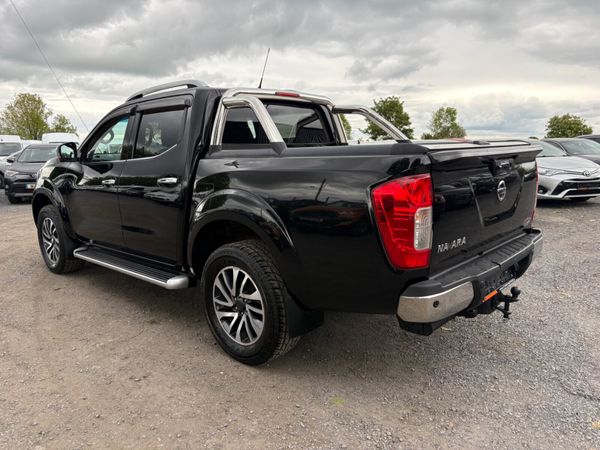 Nissan Navara 387678485