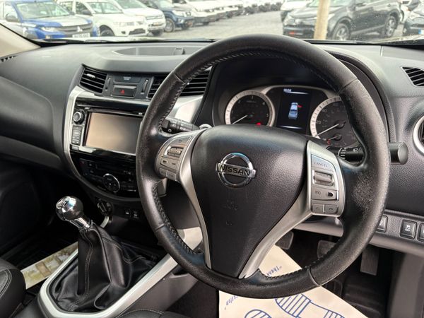 Nissan Navara 387678498