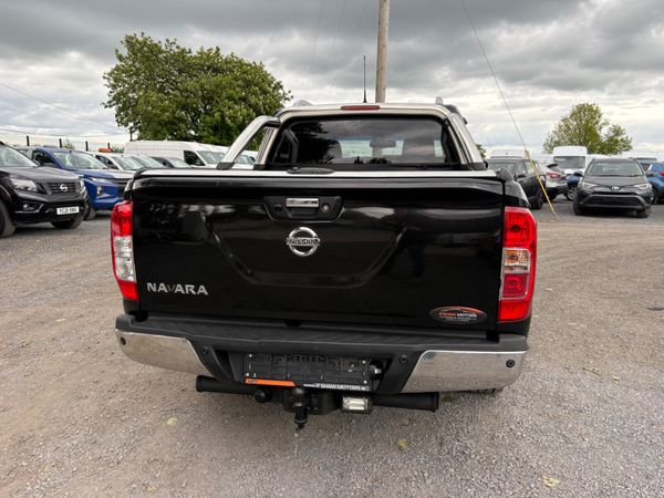 Nissan Navara 387678503