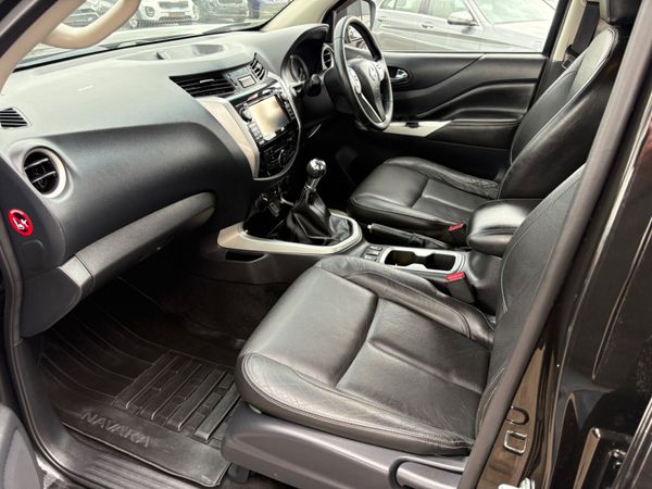 Nissan Navara 387678507