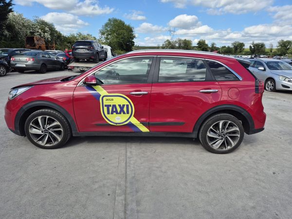 2017 Kia Niro Hybird *For Parts* 387611831