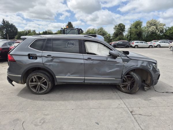 2020 VW Tiguan *For Parts* 387612028
