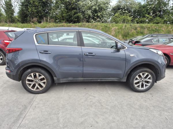 2017 Kia Sportage 1.6Petrol *For Parts* 387612303