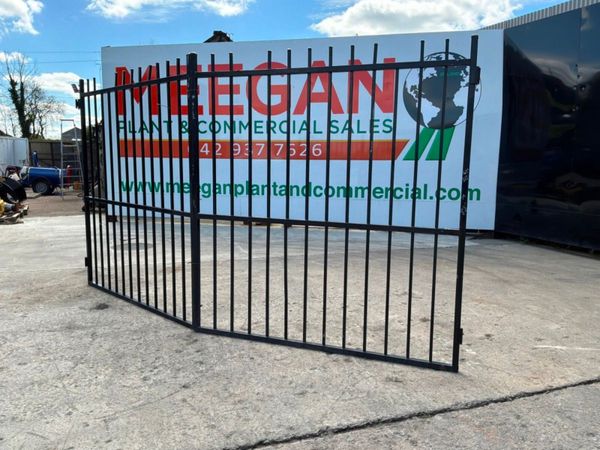 UNUSED 14ft WROUGHT IRON GATES.....4122. 387612323