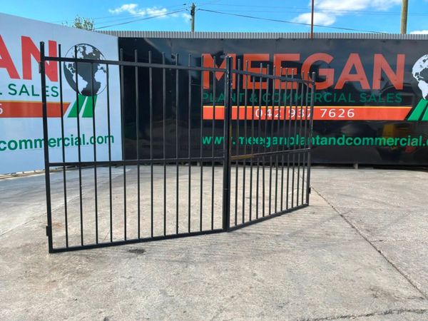 UNUSED 14ft WROUGHT IRON GATES.....4122. 387612338