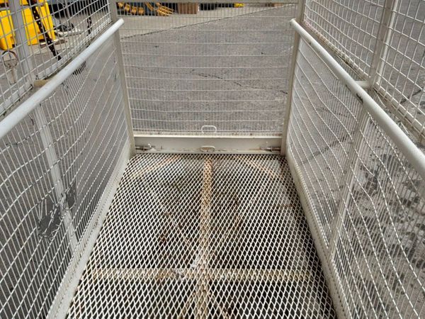 96" x 48" MAN BASKET / ACCESS CAGE...........4029. 387637839