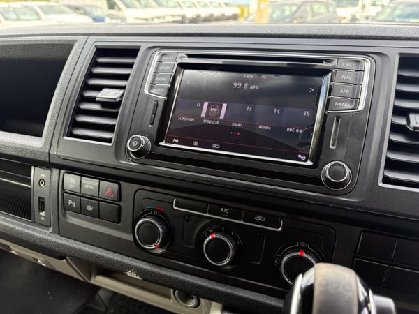 Volkswagen Transporter DSG Automatic 387753051