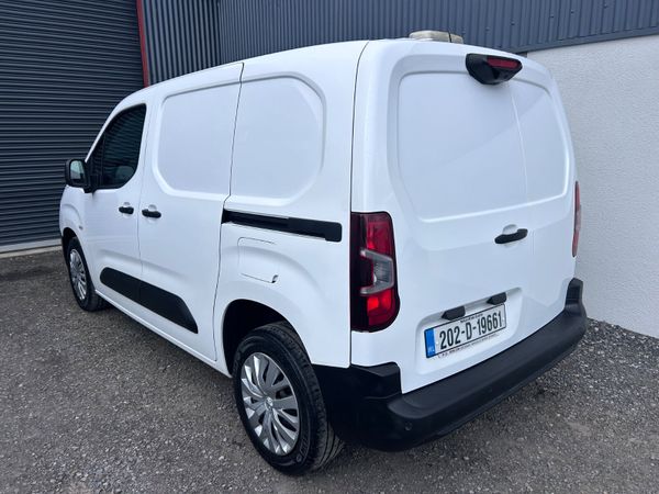 202 Peugeot Partner only 29’000 kms! 387706316