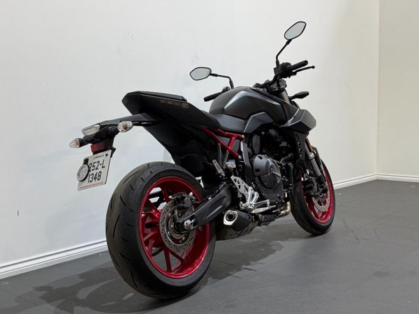 Suzuki GSX 8S - Only 71km - New bike 387708424
