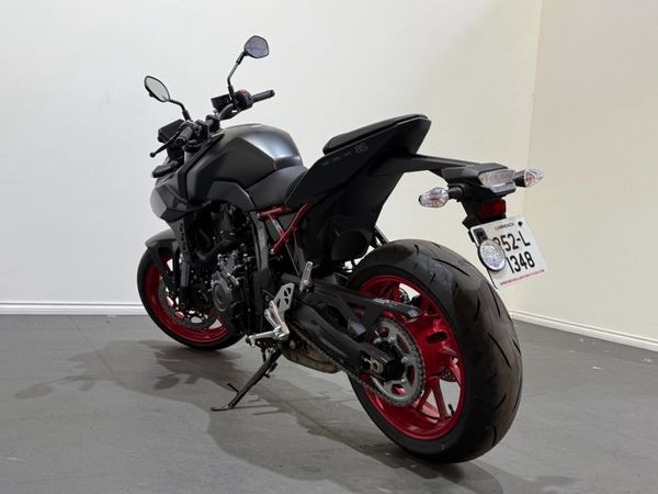 Suzuki GSX 8S - Only 71km - New bike 387708430
