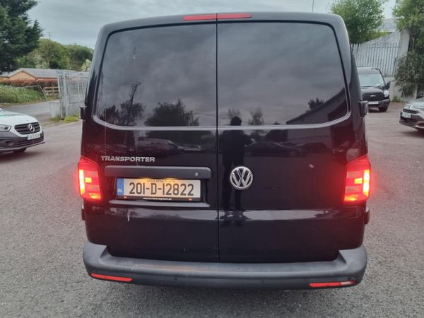 Volkswagen Transporter 2020 387714312