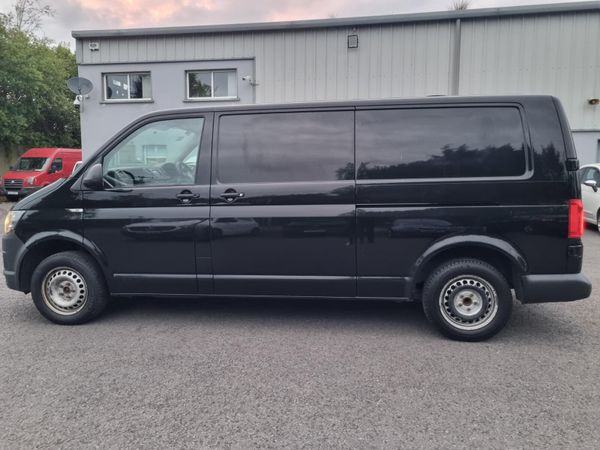 Volkswagen Transporter 2020 387714321