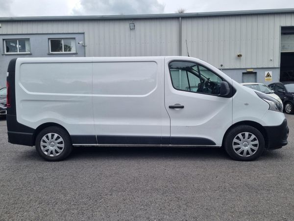 Renault Trafic 2021 387716045