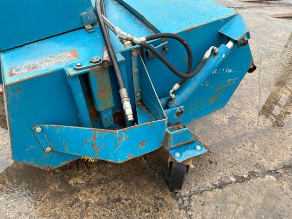 CONQUIP TELEPORTER / FORKLIFT SWEEPER..3564 387720452