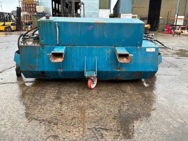 CONQUIP TELEPORTER / FORKLIFT SWEEPER..3564 387720456