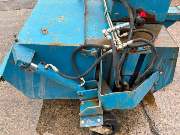 CONQUIP TELEPORTER / FORKLIFT SWEEPER..3564 387720458