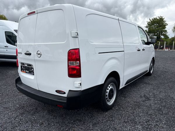 Opel Vivaro LWB 387730644
