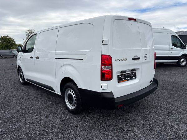 Opel Vivaro LWB 387730690
