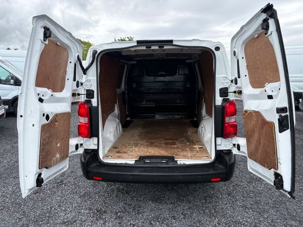 Opel Vivaro LWB 387730697